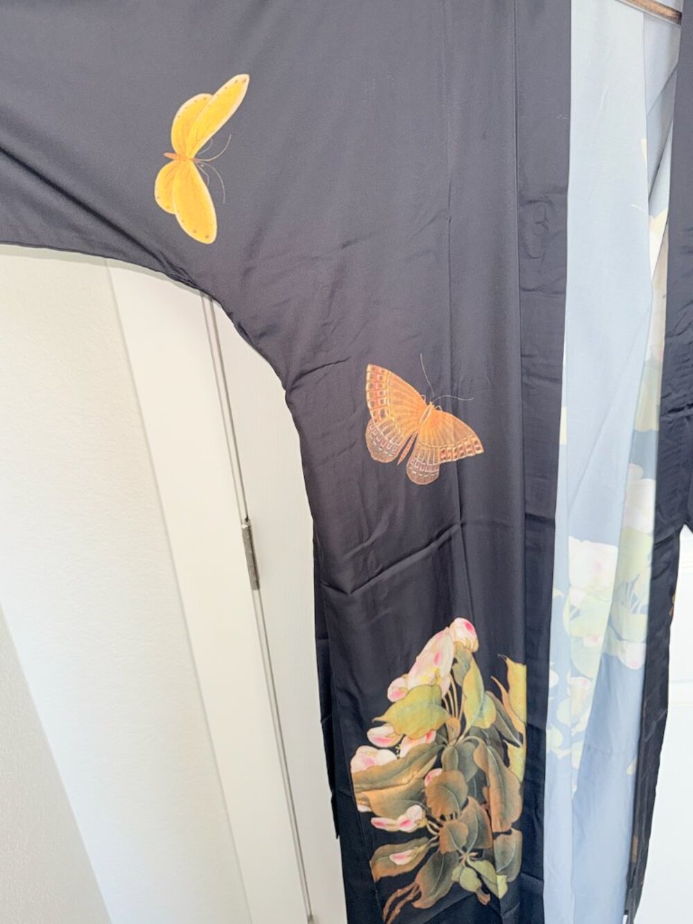 Kimono Robe - Picture 4 of 7